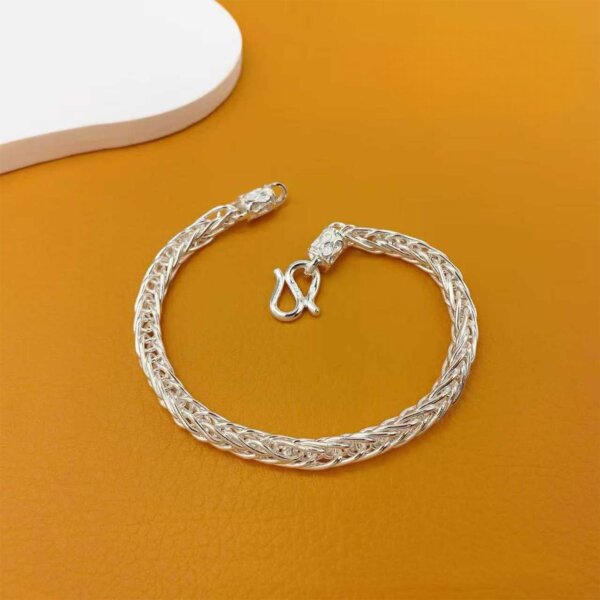 Exquisite-Detail Bracelet in Sterling Silver